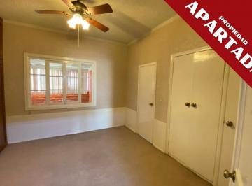N/A · Casa en Renta en González Ortega | Ideal Para Vivienda U Oficinas