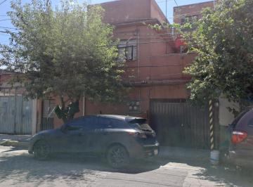 Edificio , Nezahualcóyotl · Inmueble con 4 Departamentos y Una Accesoria