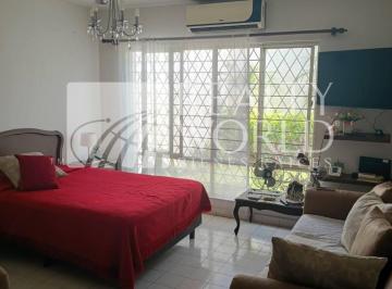 Casa · 200m² · 5 Recámaras · 3 Estacionamientos · - Cv Casa en Venta Jardines Roma, Mty. N. L.