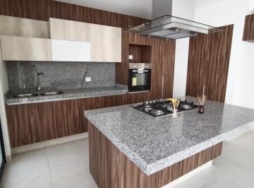 Casa · 160m² · 3 Recámaras · 2 Estacionamientos · Casa en Venta en Cañadas del Arroyo con 3 Rec. con Baño y Roof Garden con Sala Tv