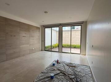 Casa · 200m² · 3 Recámaras · Una Planta, Remodelada y Amplia Casa en Exclusivo Privado, Las Americas, Mil Cumbres