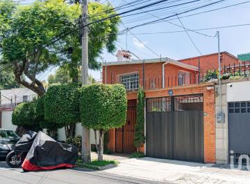 Casa · 550m² · 3 Recámaras · 3 Estacionamientos · Casa Amueblada en Renta en Insurgentes San Borja, Benito Juárez, Cdmx.