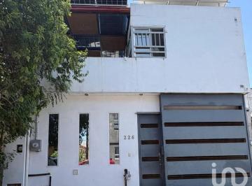 Casa · 167m² · 4 Recámaras · 1 Estacionamiento · Casa en Venta, Col. Industrias del Vidrio, San Nicolas de Los Garza, N. L.
