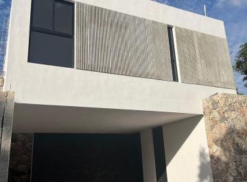 fea6d2a809232889e12452a43b12e567941d2e2ae53d46c8a6ab2c87cf3f20fc · Casa de Tres Recamaras Ubicada en Privada en El Norte de Merida