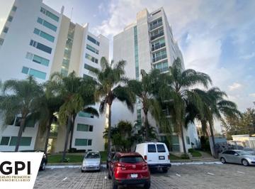 Departamento · 110m² · 3 Recámaras · 2 Estacionamientos · Departamento en Venta Torre Metrópoli León Guanajuato