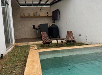Casa · 250m² · 3 Recámaras · 2 Estacionamientos · Town House en Privada de 3 Recámaras, Santa Gertrudis Copo, Mérida