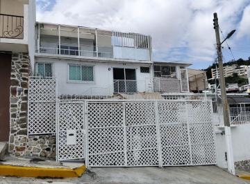 Casa · 140m² · 3 Recámaras · 2 Estacionamientos · Excelente Casa a 5 Minutos de Playa