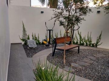 Departamento de 2 habitaciones, Guadalajara · Amueblado en Venta en Chapalita | 85 m², 2 Recámaras y Terraza Común