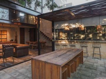 Casa · 600m² · 1 Recámara · 2 Estacionamientos · Casa Tipo Loft Amueblada Rodeada de Naturaleza