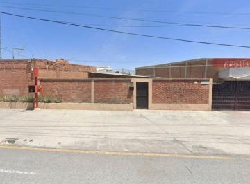 Bodega comercial , Saltillo · Bodega de 900 m² con Oficinas en Provivienda