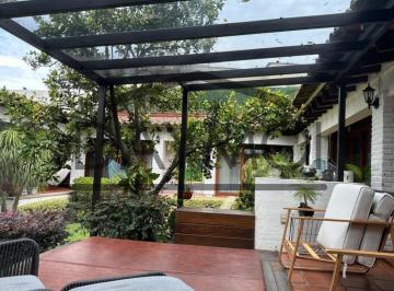 Casa de 5 habitaciones, Cuernavaca · Casa en Rancho Cortes, Cuernavaca, Morelos.