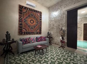 Casa · 320m² · 3 Recámaras · Casacasa en Barrio de Santiago, Mérida Centro
