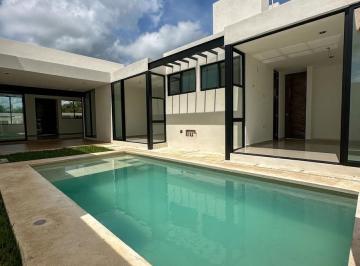 Casa en condominio · 308m² · 3 Recámaras · 2 Estacionamientos · Casa en Condominio en Conkal