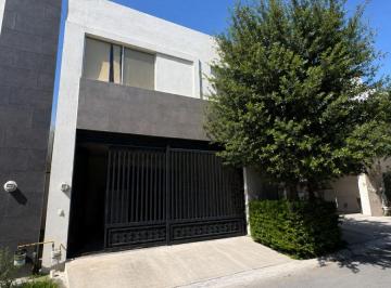 Casa de 3 habitaciones, García · Casa en Venta en Montenova, Garcia Nuevo Leon Equipada