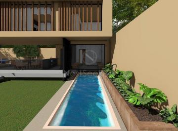 Casa de 8 habitaciones, Valle de Bravo · Casa en Venta Dentro del Club de Golf Avandaro
