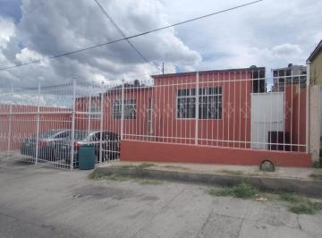 Casa de 4 habitaciones, Chihuahua · Se Vende Casa Amplia en Colonia Pavis Borunda (Sur de La Ciudad) $1'900,000