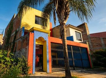 Casa de 3 habitaciones, Zamora · Casa de 170 m² con 3 Recámaras en Venta en Zamora