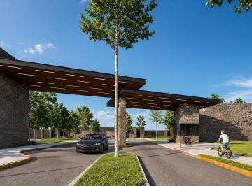 Terreno / Lote , Morelia · Lotes Residenciales en Venta en Vitalia Morelia