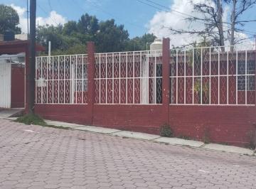 Casa · 267m² · 3 Recámaras · 3 Estacionamientos · Casa en Venta Ideal Para Inversionistas a Unas Cuadras del Centro de Tlaxcala