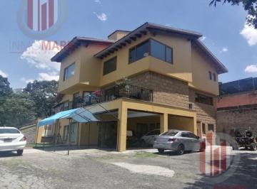 Casa · 3939m² · 4 Recámaras · 8 Estacionamientos · Renta Residencia en Fincas de Sayavedra