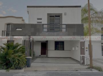Casa · 169m² · 3 Recámaras · 2 Estacionamientos · Casa en Renta en Cerradas de Cumbres
