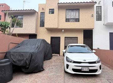 6933f4455366af4579cce26efd767576b5f778f2c524883505b9af2cbd5220c7 · Casa en Venta en El Rubí, Sección Lomas – Totalmente Amueblada