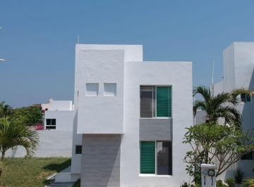 Casa de 3 habitaciones, Alvarado · Casa de 190 m² con 3 Recámaras en Venta en Mandinga y Matoza