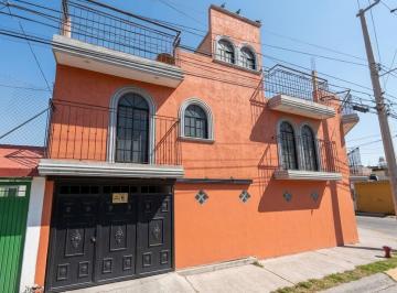 Casa de 4 habitaciones, Celaya · Gran Oportunidad Para Hacer Crecer Tu Patrimonio en Celaya Gto.