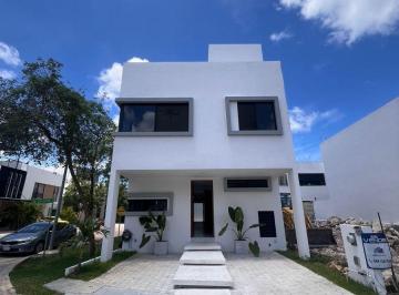 Casa en condominio de 3 habitaciones, Benito Juárez · Casa en Esquina a Estrenar en Renta en Residencial Arbolada, 3 Recamaras con Baño