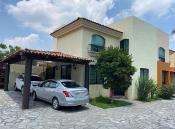 Casa de 3 habitaciones, Zapopan · Se Vende Hermosa Casa Dentro de Coto en Ciudad Granja