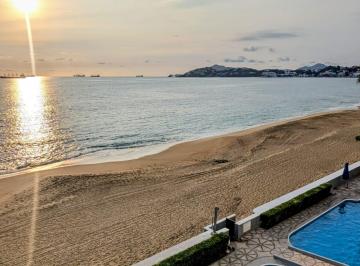 Departamento de 3 habitaciones, Manzanillo · Departamento Frente Al Mar