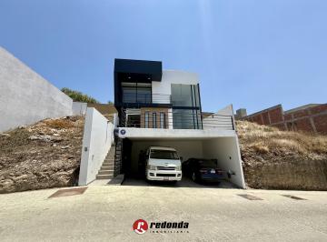 Casa · 287m² · 3 Recámaras · 2 Estacionamientos · Casa en Lomas de Bellavista