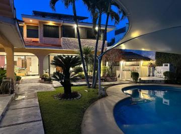 Casa de 5 habitaciones, Cuernavaca · Casa en Venta en Cuernavaca Morelos