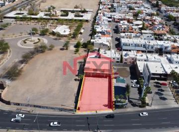 Foto principal · Local en Renta Campanario Residencial