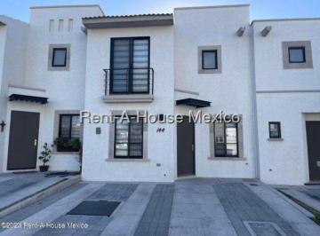 Casa en condominio de 3 habitaciones, El Marqués · Casa en Renta en Zakia con Estudio o Cuarto de Tv en Pb