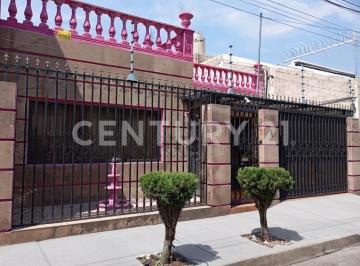 Casa · 121m² · 2 Recámaras · 1 Estacionamiento · Casa a La Venta, La Raza, Azcapotzalco, Cdmx
