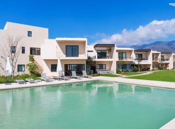 Casa · 178m² · 4 Recámaras · 2 Estacionamientos · Casa en Venta en Ajijic
