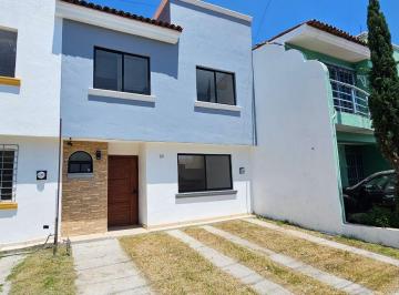 Casa en condominio de 3 habitaciones, Tlajomulco de Zúñiga · Casa en Venta en Fraccionamiento Real del Valle