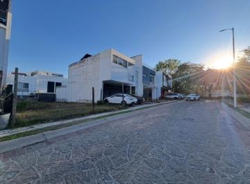 Terreno / Lote , Tlajomulco de Zúñiga · Terreno en Venta Fraccionamiento La Rioja en Tlajomulco de Zuñiga