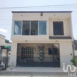 Casa · 195m² · 4 Recámaras · Casa en Venta Para Vivir o Para Invertir en La Ciudad de Torreón