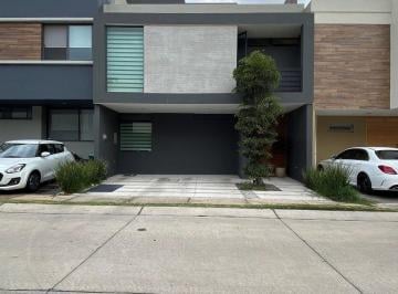 75213dd2ccacdc3e800dfe4e00c5c9fd45c50f25fc7592d58c02738f0a99c0f0 · Casa en Renta Coto Santillana - Solares