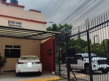 Casa de 3 habitaciones, Cuautitlán Izcalli · Vendo Casa 2 Niveles y Roof Garden, Sobre Av Principal con Local Comercial