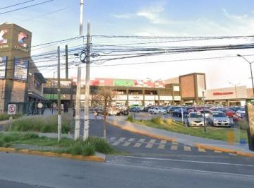 Local comercial · 223m² · 900 Estacionamientos · Local en Renta en El Pueblito, Querétaro.