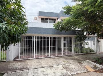 Casa · 256m² · 4 Recámaras · 2 Estacionamientos · Casa en Venta Providencia Zapopan Jalisco