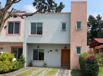 Casa · 180m² · 3 Recámaras · 6 Estacionamientos · Casa en Renta/venta en San Agustín