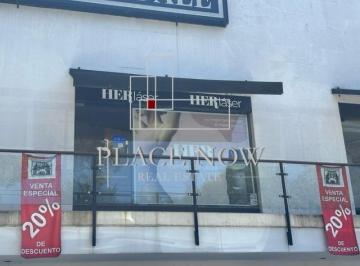 Local comercial · 35m² · 1 Estacionamiento · Local en Renta, Col. Lomas de Chapultepec
