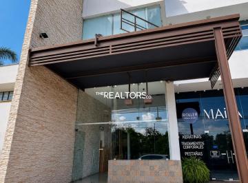 Local comercial · 138m² · 2 Estacionamientos · Local Comercial en Av Cancún (Las Torres)