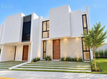 Casa de 2 habitaciones, Zapopan · Casa en Venta en Valle Imperial Zapopan Jalisco