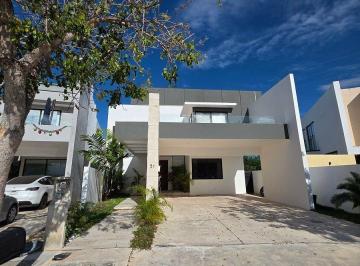 5450548ff69e23e2c993a9423c87afb373fcb75e0b22746389a0f95ac77235f7 · Casa en Venta, Privada Única Living, 35 Paneles Solares