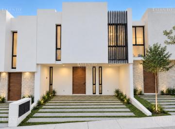 Casa de 3 habitaciones, Zapopan · Casa en Venta en Valle Imperial Zapopan Jalisco